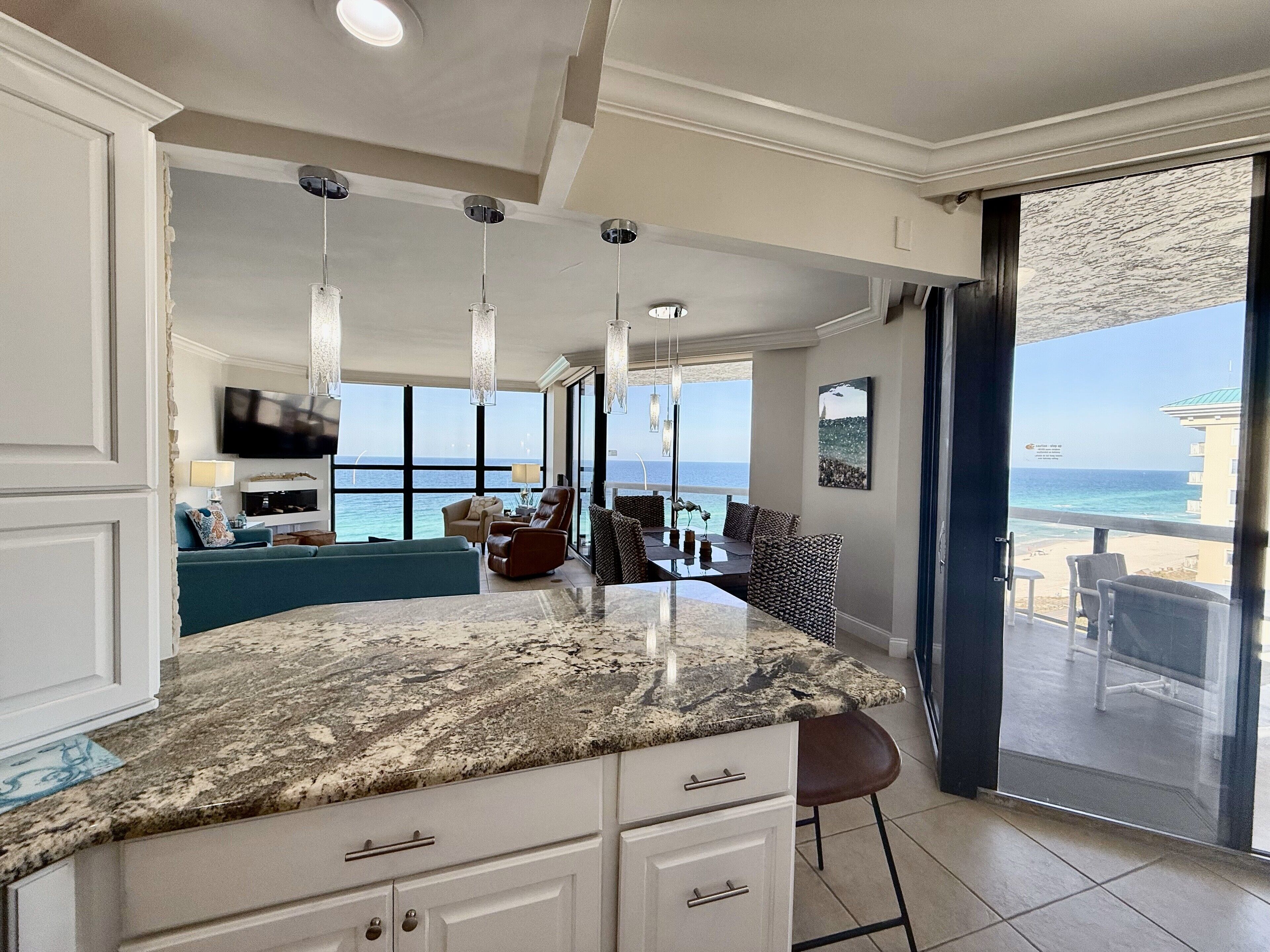 Smart TV, DVD player, books, printers