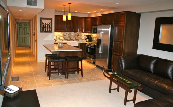 Smart-TV, Kamin, DVD-Player, Musikbibliothek