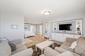 3 bedrooms, WiFi - 2405O Meet Me At the Jetty (Oxnard)