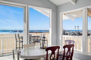 Dining - 2405O Meet Me At the Jetty (Oxnard)