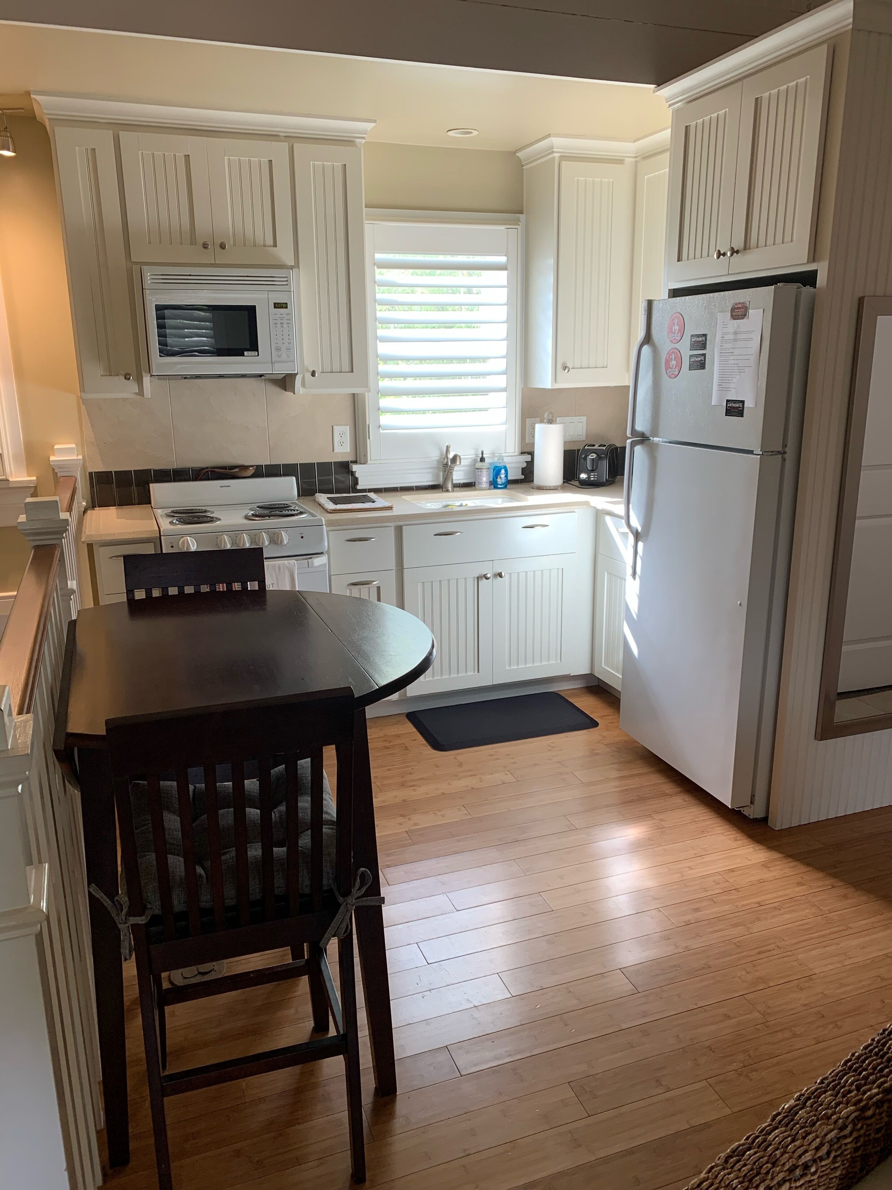 Immaculate Studio Apartment in Downtown Orlando's sought after Historic District