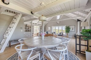 Dining - Privacy and Views on Nantucket Island (Nantucket)