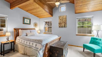 2 bedrooms, desk, iron/ironing board, travel cot