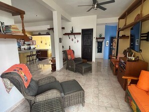 Smart TV, DVD player, books
