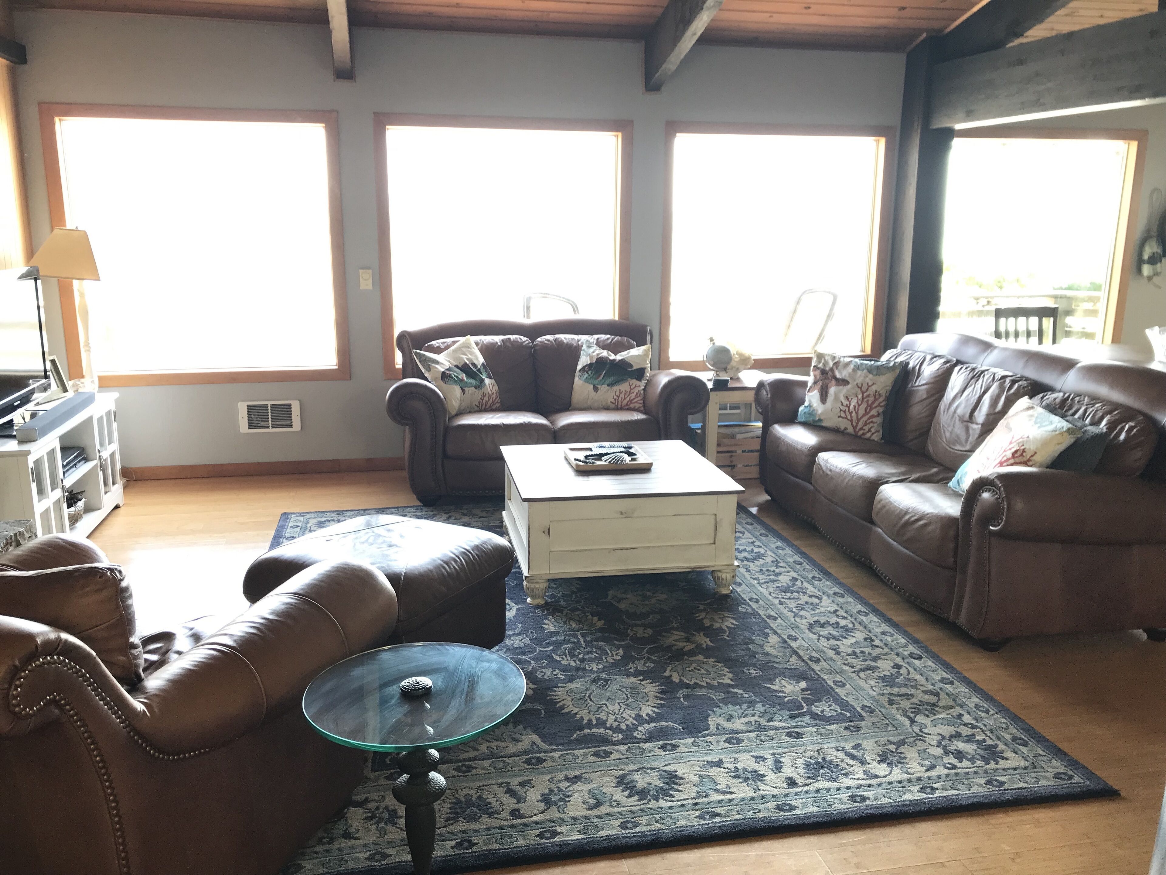 West Cove - Private beach, hot tub and ocean views