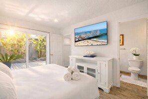 4 bedrooms, iron/ironing board, WiFi, bed sheets