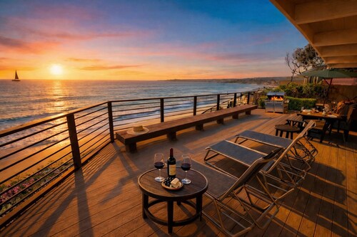 Santa Cruz Oceanfront Escape with Panoramic Views!