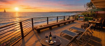 Santa Cruz Oceanfront Escape with Panoramic Views!