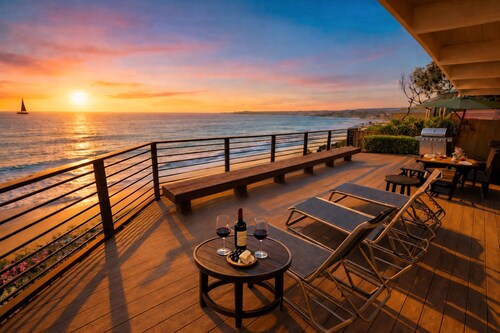 Santa Cruz Oceanfront Escape with Panoramic Views!