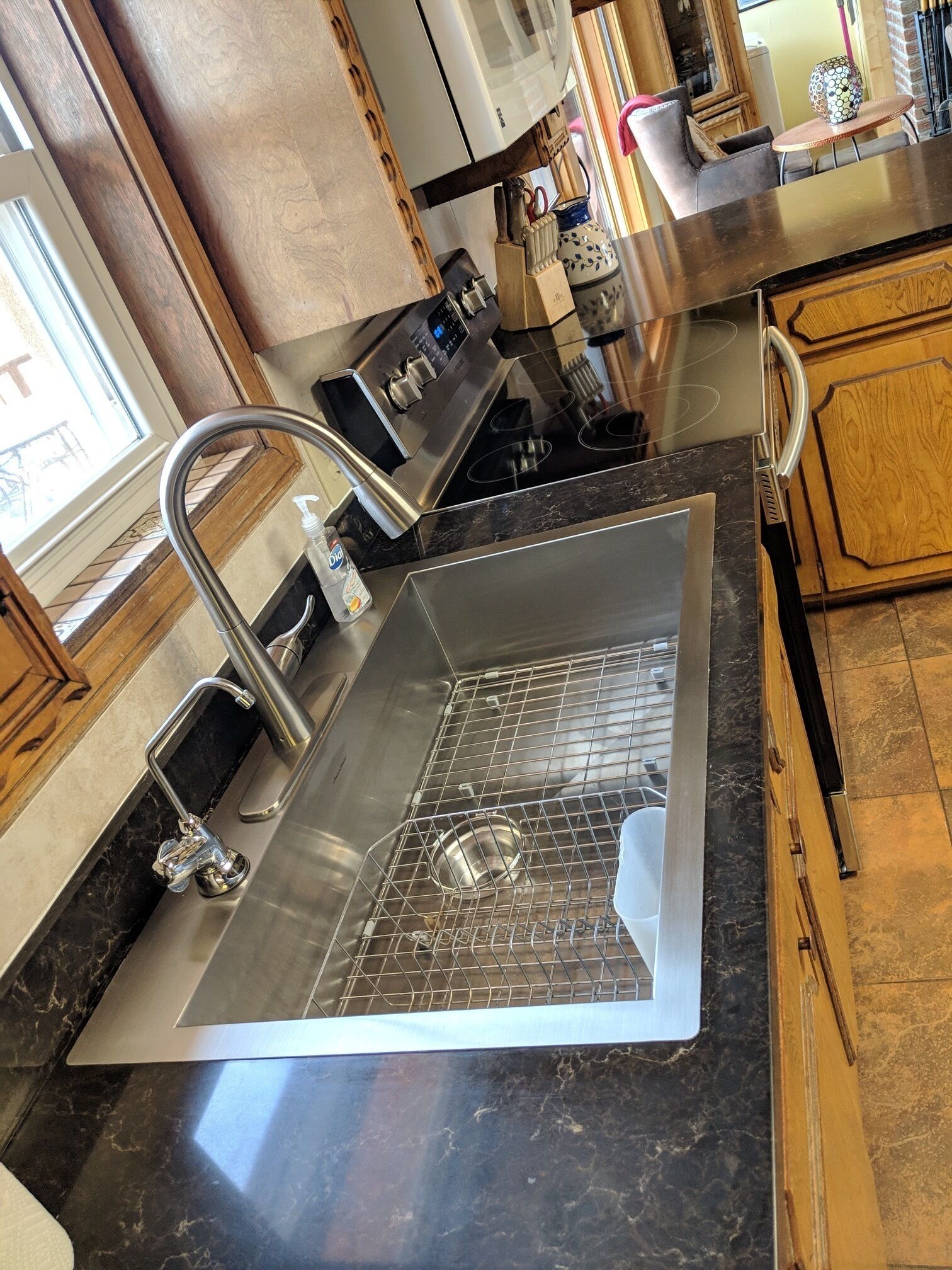 Spanish Ranch on the Arkansas River- enjoy the rushing river from the Hot tub!