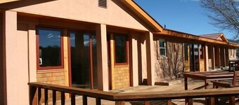 Spanish Ranch on the Arkansas River- enjoy the rushing river from the Hot tub!