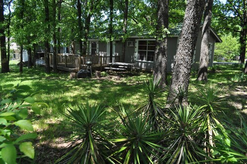 Sherwood Oaks Lodge nukkuu 4-5.  