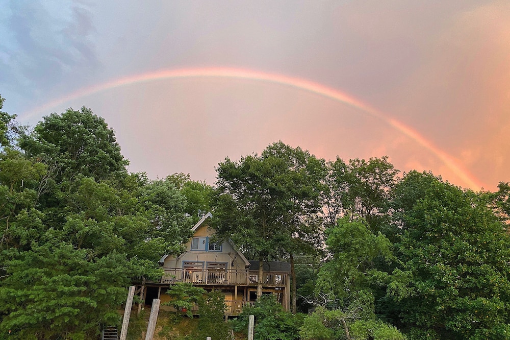 Love Sunsets? Glory in a natural and rustic setting