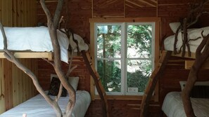 2 bedrooms, free WiFi, bed sheets, wheelchair access