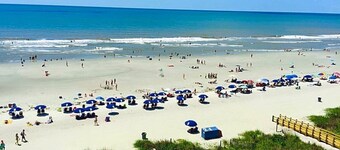 Kaunis merenrantahotelli Cherry Grovessa *** Uudet laattalattiat koko ***