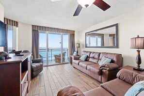 Smart TV, DVD player