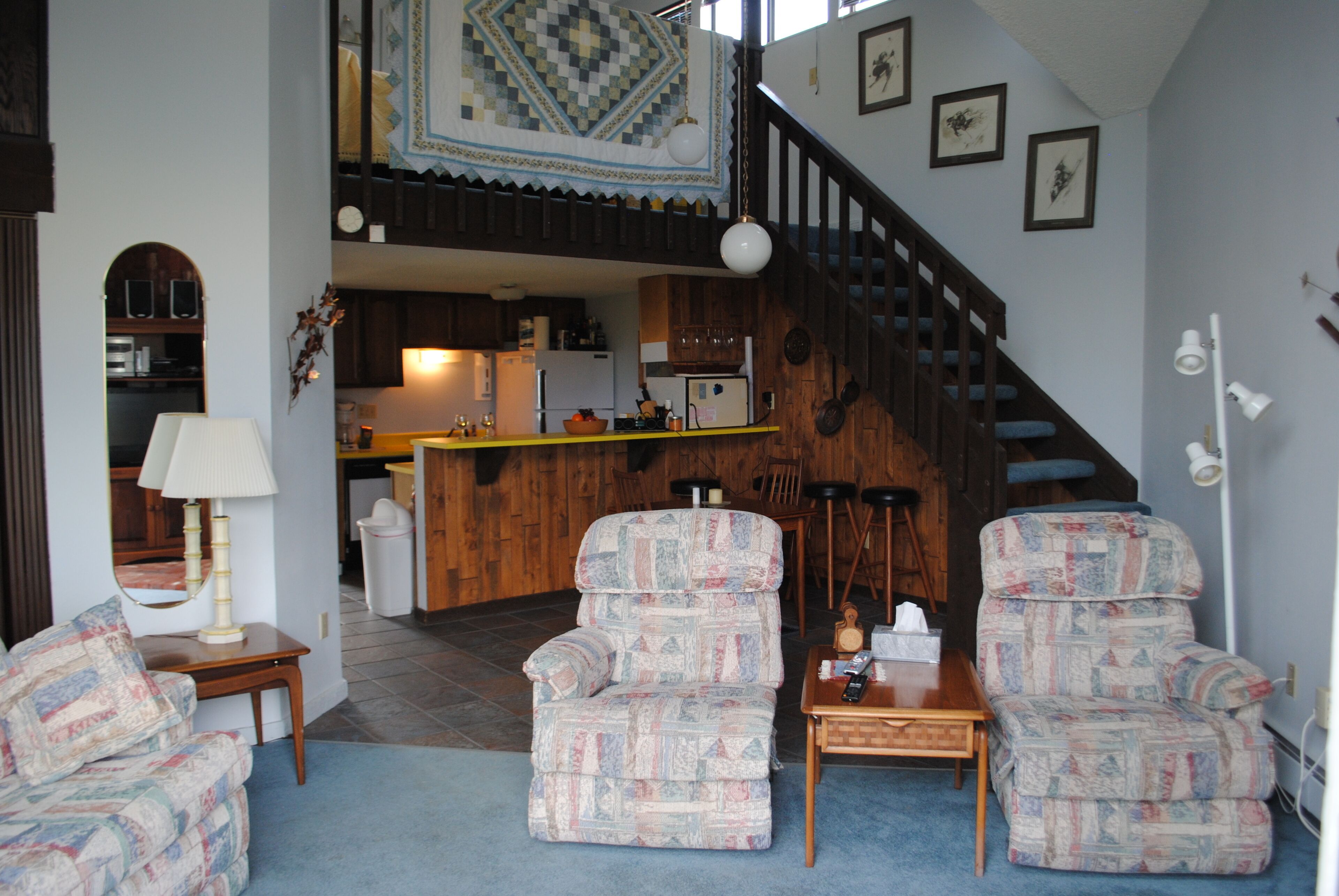 Great Views & 3 Br, 2 Full Bath Near World Class Winter/Summer Recreation