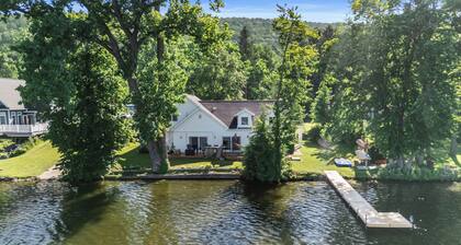 Papa`s Paradise: rural home on Waneta Lake with private lakefront, pool table