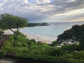 Beach towels - Uninterrupted Sunset, Ocean and Golf Course Views from our Lanai and Interior (Kamuela)