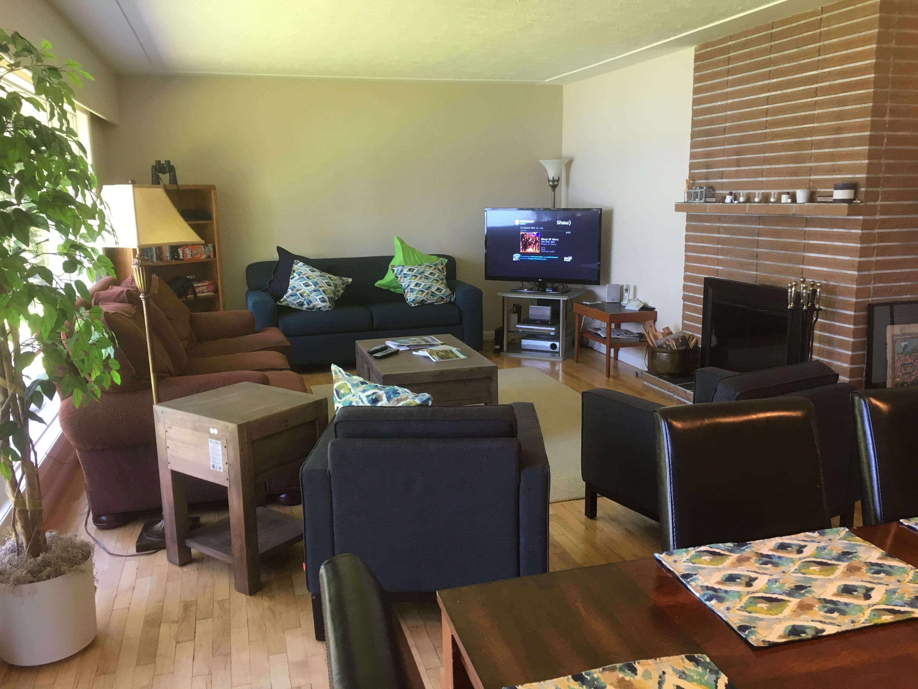 Lake Front cottage --   Cozy winter fall and winter get away  - Monthly discount