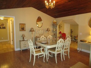 تناول الطعام