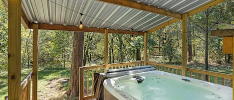 Tina de hidromasaje al aire libre