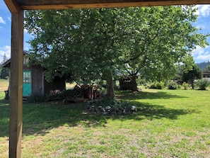 Property grounds - Applegate River Retreat | Mineral Baths (Jacksonville)