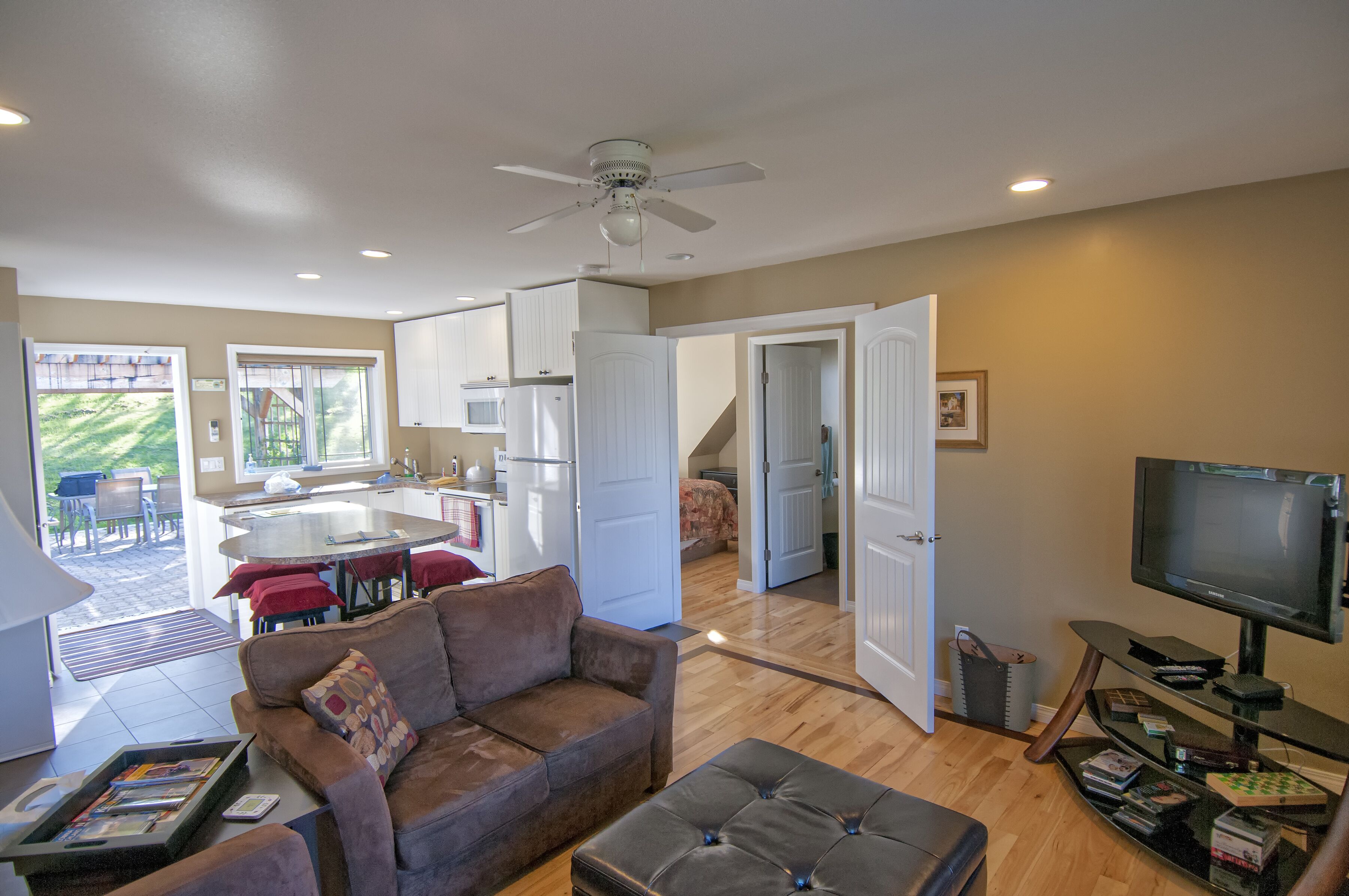 Wood/Kalamalka Lake views, Rural setting,  Access to Okanagan Rail Trail