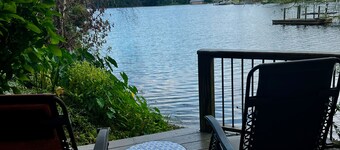 Fantastisk utsikt - Lake Front Cottage - 5 Star - 2 kajaker - 40 min downtown Columbia