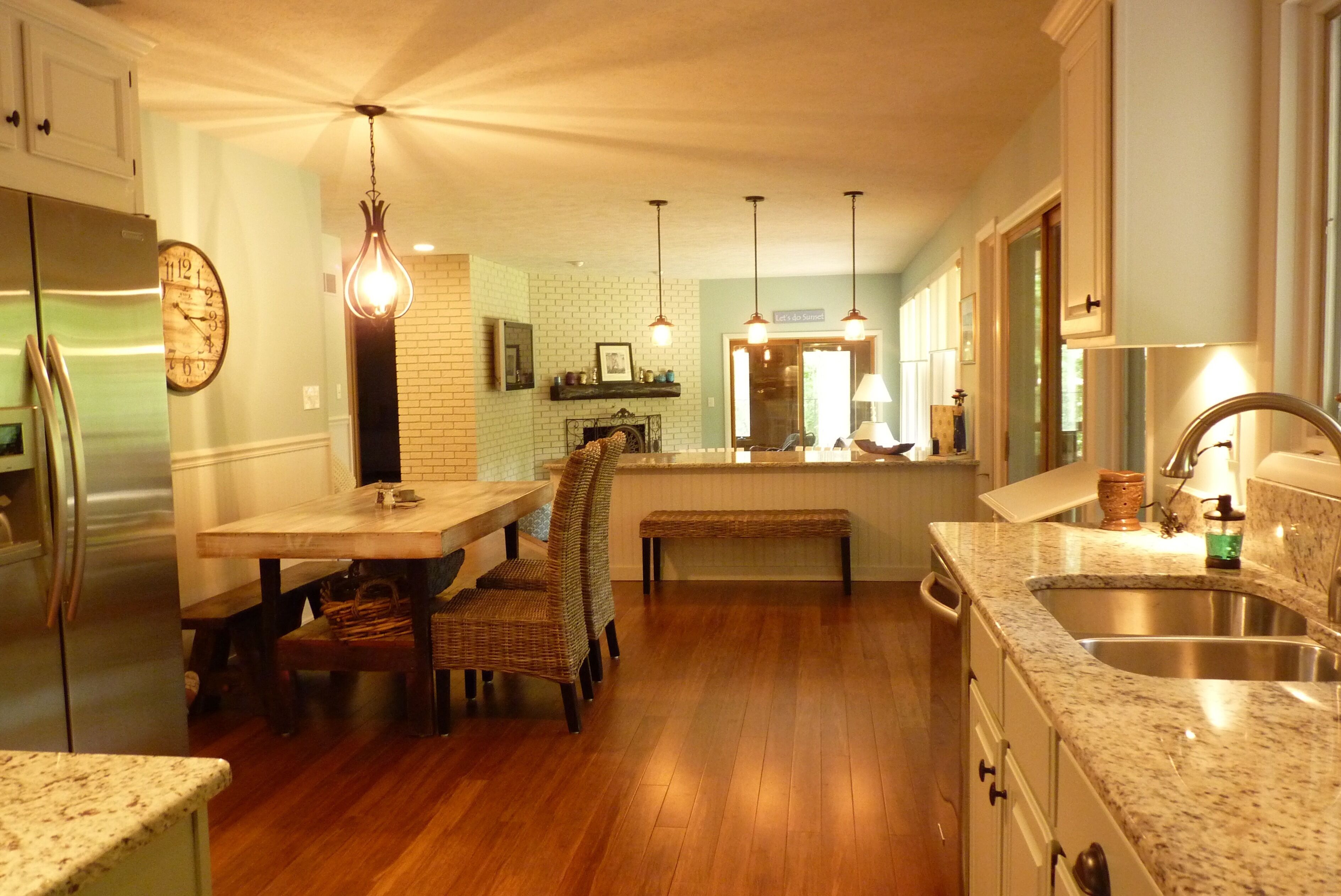 Book your Fall weekends! Beat the crowds and short walk to Private Beach