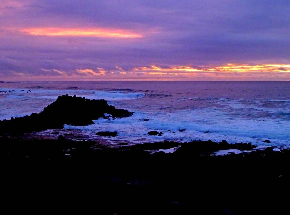 Photo 20 of 6-Bedroom Oceanfront Masterpiece in Pacific Grove, CA. From S1400 for 8 guests