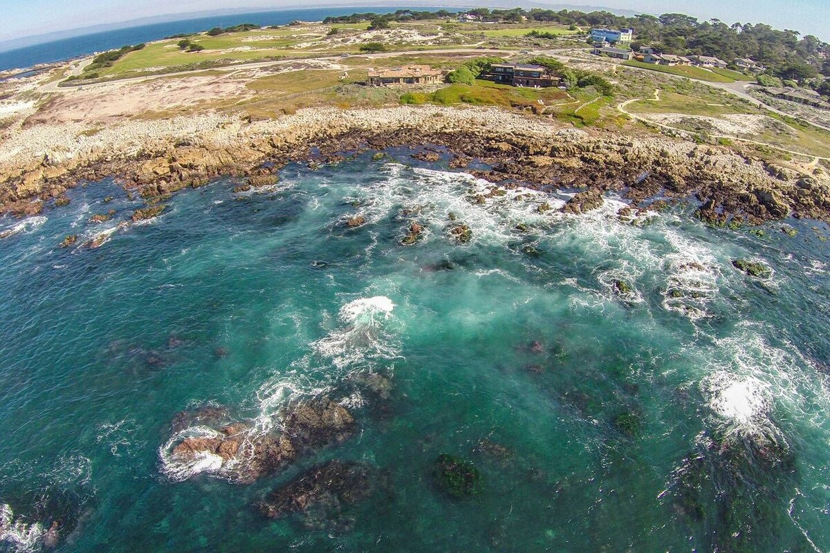 Photo 5 of 6-Bedroom Oceanfront Masterpiece in Pacific Grove, CA. From S1400 for 8 guests