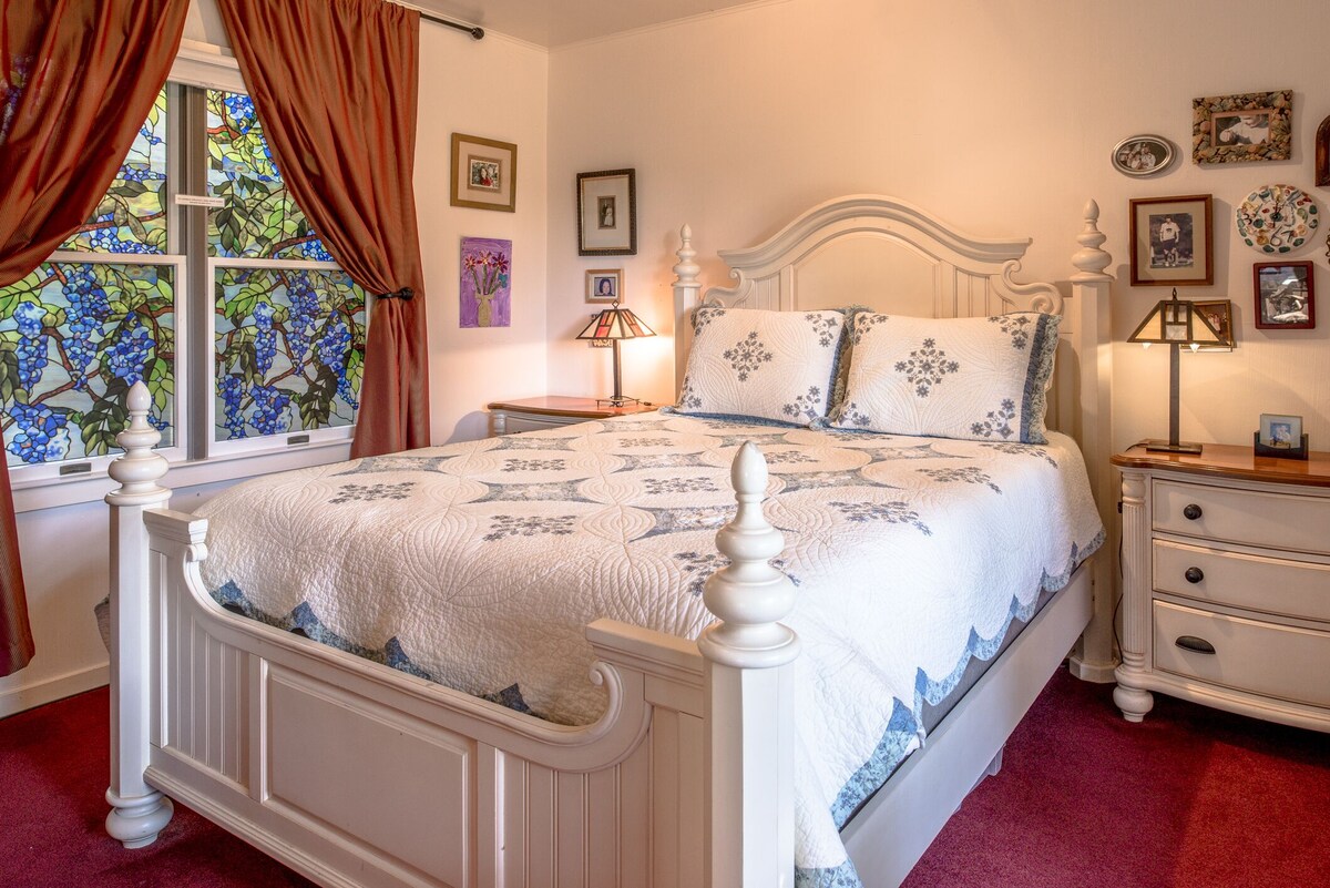 Photo 28 of 6-Bedroom Oceanfront Masterpiece in Pacific Grove, CA. From S1400 for 8 guests