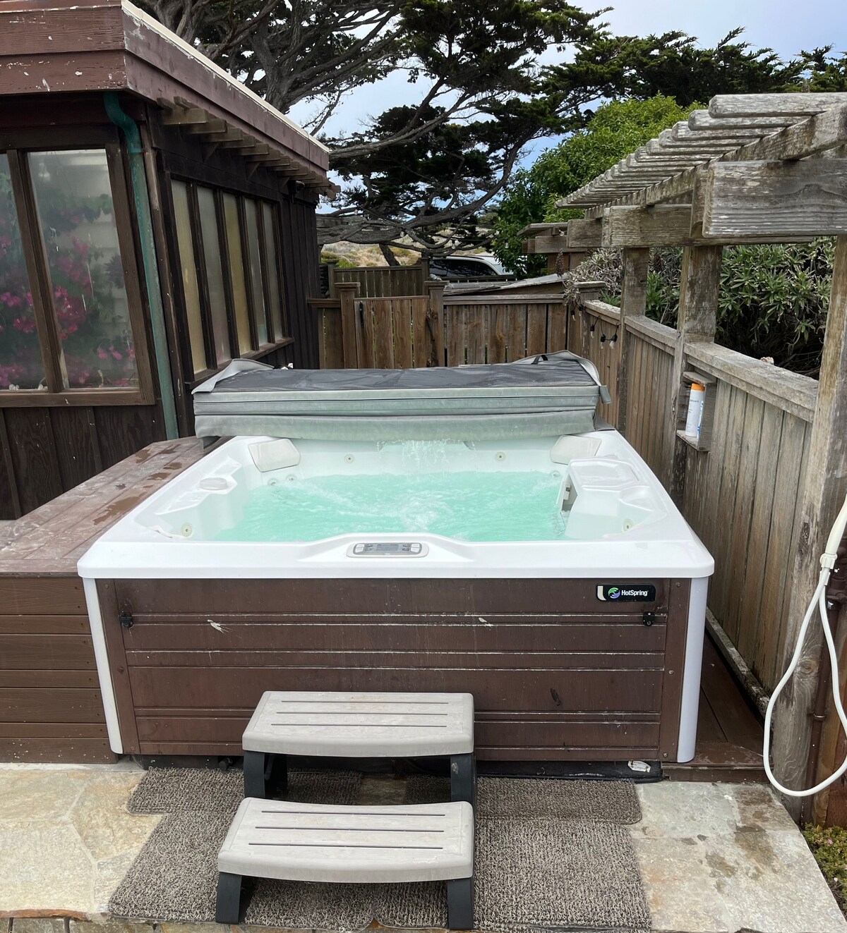 Photo 22 of 6-Bedroom Oceanfront Masterpiece in Pacific Grove, CA. From S1400 for 8 guests