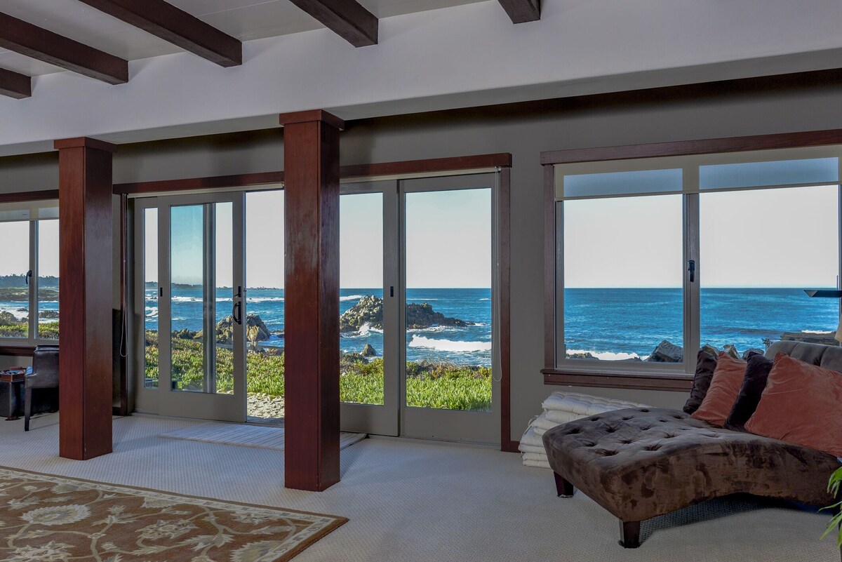 Photo 11 of 6-Bedroom Oceanfront Masterpiece in Pacific Grove, CA. From S1400 for 8 guests