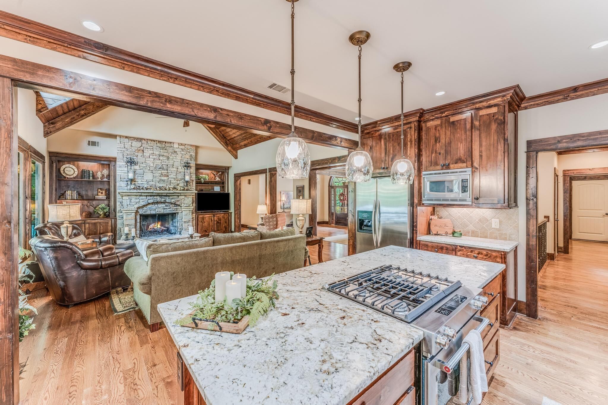 Spectacular Lake Home Gated Upscale Neighborhood Very Beautiful Setting 