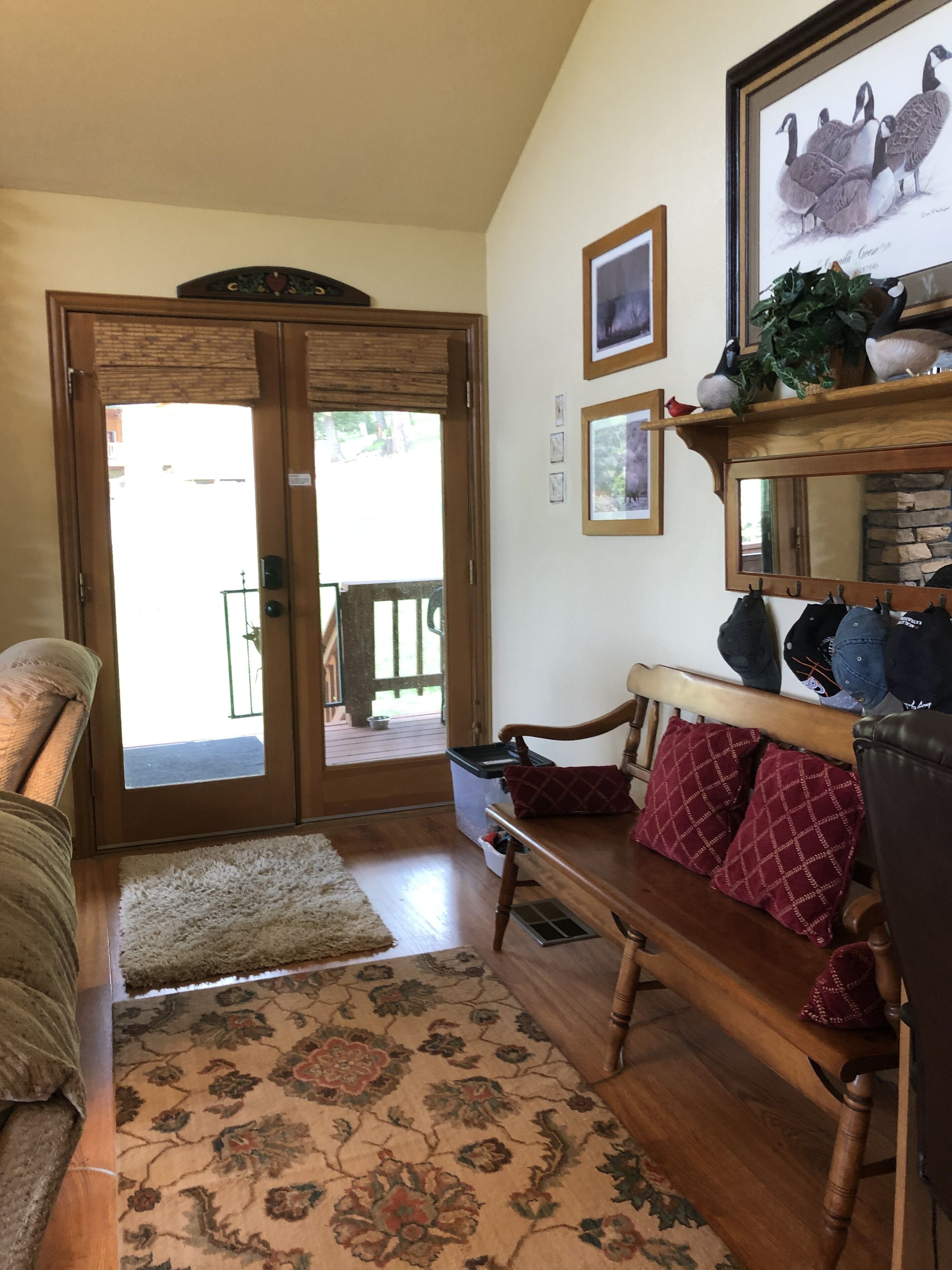 ELK HOLLOW, MOUNTAIN VIEWS, NEAR NAT'L FOREST, DUCK & FISH POND