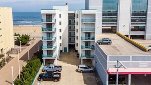 Exterior - Oceanfront 4th Floor, 2 Bedroom Condo on the Boardwalk (Virginia Beach)