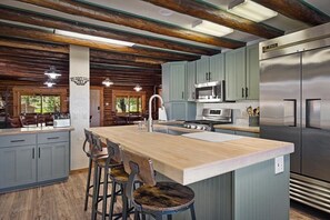Fridge, microwave, oven, stovetop - Rent the Entire Guest Ranch for your reunion, retreat or event! (Bondurant)