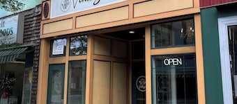 3 King Suites • Private Baths • Speakeasy • Walk to Downtown • Pet Friendly