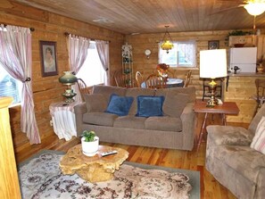 Smart TV, DVD player, books, video library - Lola's Place - Your Mountain Home Away from Home  
OHV off street Parking (Silverton)