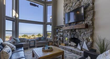 Oceanfront, yksityinen pääsy rannalle, WiFi, kylpytynnyri, palo kuoppaan, 6 makuuhuonetta, vuodepaikkoja 14