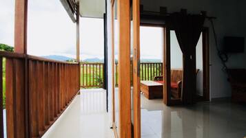 Rom – standard, 1 kingsize-seng, ikke-røyk, hageutsikt | Ekstrasenger (mot et tillegg) og wi-fi (inkludert)