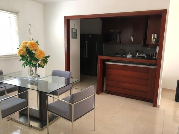 Dining - SFM verdana Rental A / c wi-fi  (san francisco de macoris)