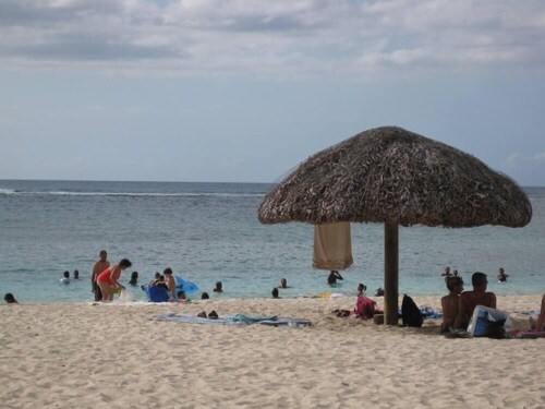 FlicEnFlac–Luxusapartment mit Meerblick/Swimmingpool/kostenloses WLAN/mit Lizenz