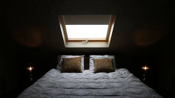 3 slaapkamers, een strijkplank/strijkijzer, wifi, beddengoed