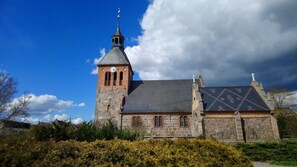 Unclassified image, 2 of 25, button