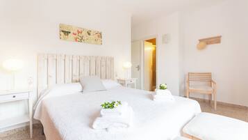 4 Schlafzimmer, Bügeleisen/Bügelbrett, kostenloses WLAN, Bettwäsche