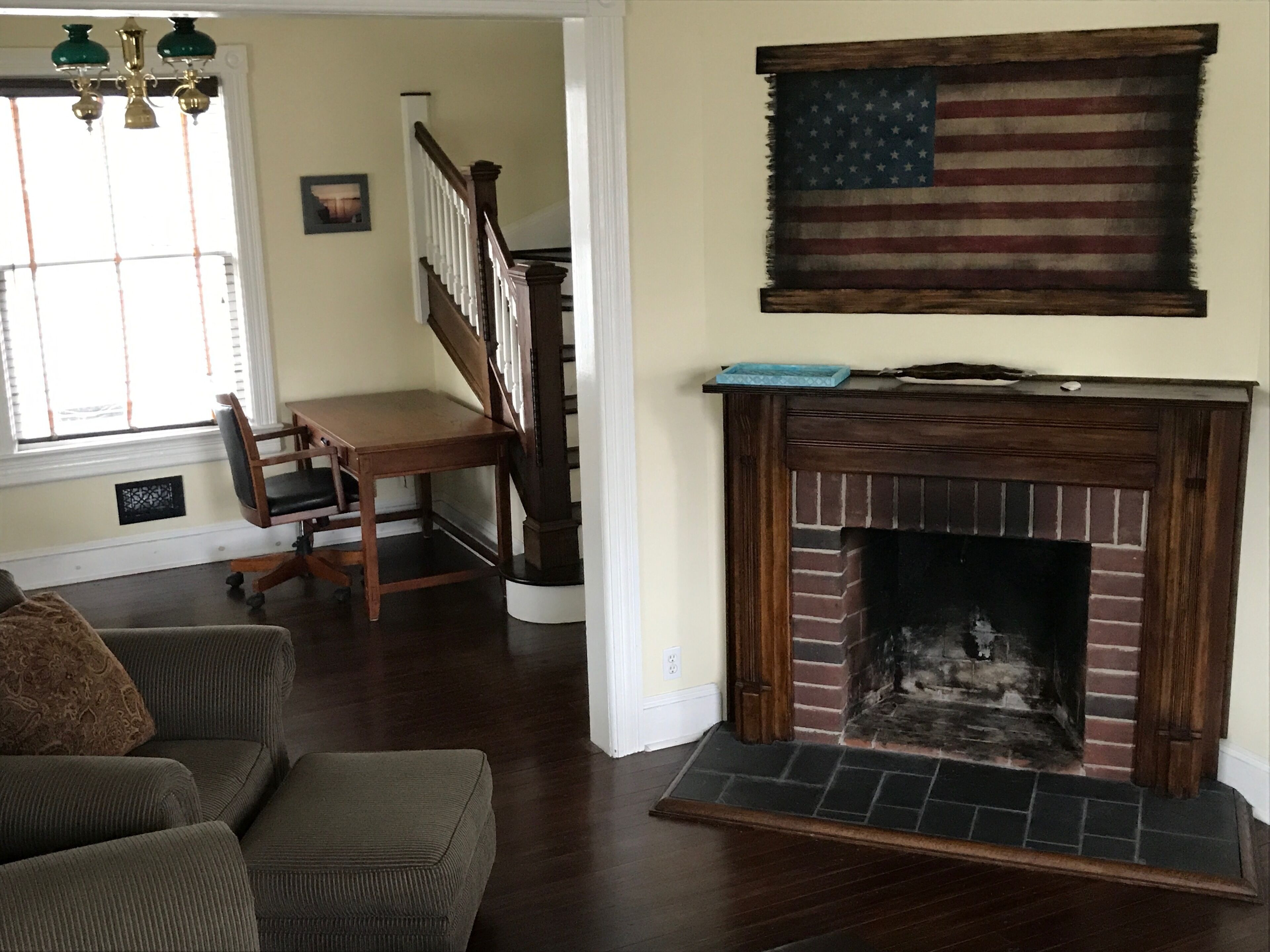 North Belmar Unique Seaside Colonial - Sleeps 8