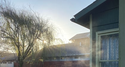 30 Meter zum Strand, Whirlpool, fast alles neu, 65 "Fernseher, Feuerstelle sauber